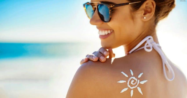 Hoeveel zonnebrand moet je gebruiken? | Advies | Dermatheek