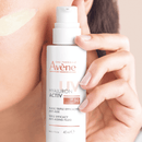 Eau Thermale Avène GEZICHT Avène HYALURON ACTIV UV Fluide 3-voudige werking met SPF50 Dermatheek