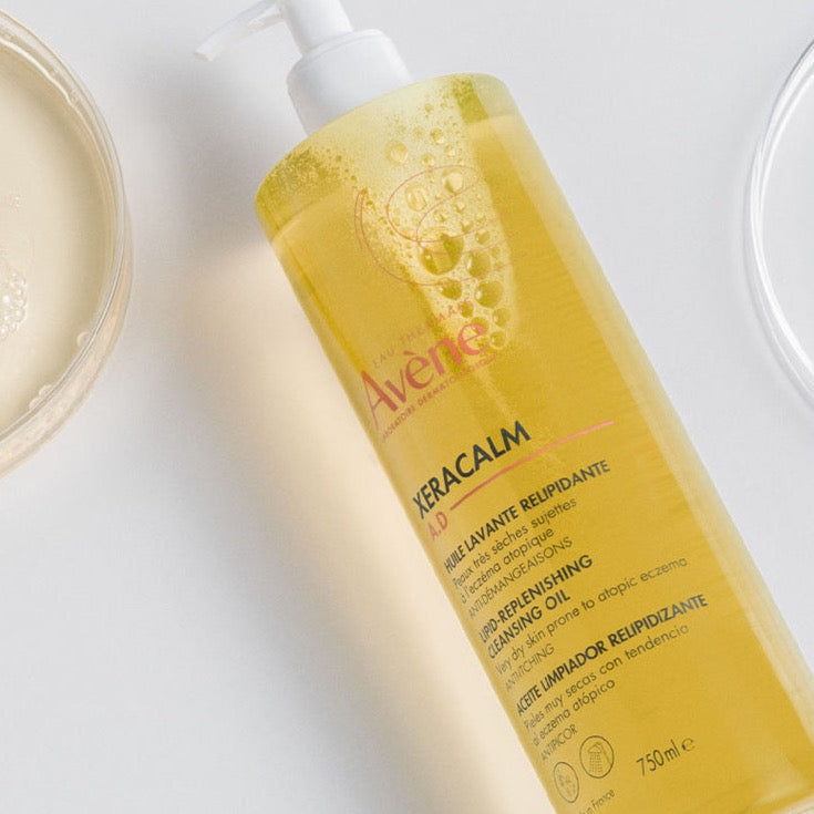 Eau Thermale Avène LICHAAM 750 ml Family Avène XERACALM A.D. Voedende Doucheolie Dermatheek